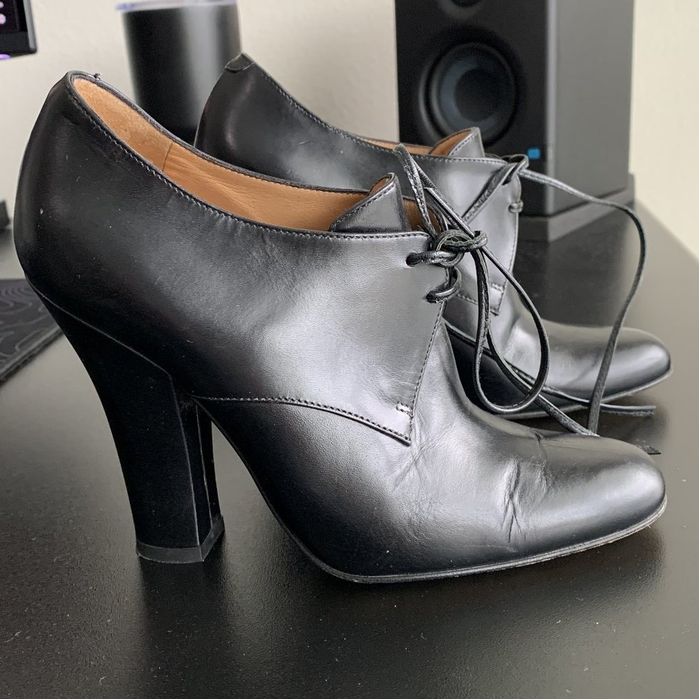 Yves Saint Laurent Laced Oxford Stiletto